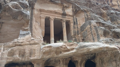 קובץ:Little Petra.jpg